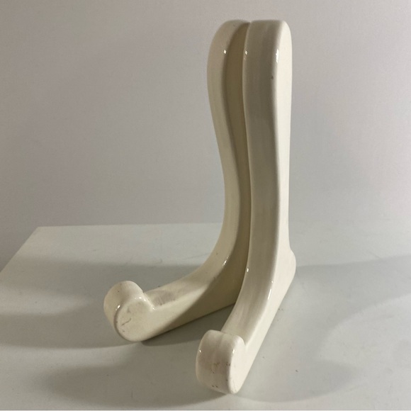 Vintage Ceramic Easel Height 8” - Picture 4 of 6